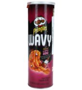 Pringles Chips Wavy Sweet & Tangy BBQ 137g